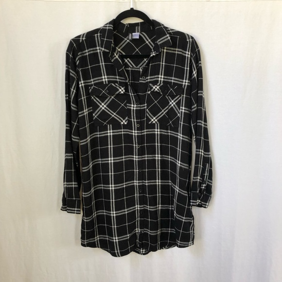 Divided Tops - H&M Longline Plaid Button Down Divided Tops - H&M Longline Plaid Button Down